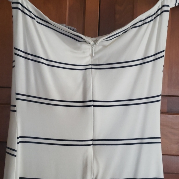 Striped Off the Shoulder Mini Dress - Picture 4 of 4
